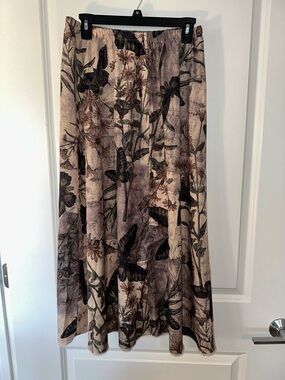 Romwe Large Floral Butterfly Print Maxi Skirt - Beige